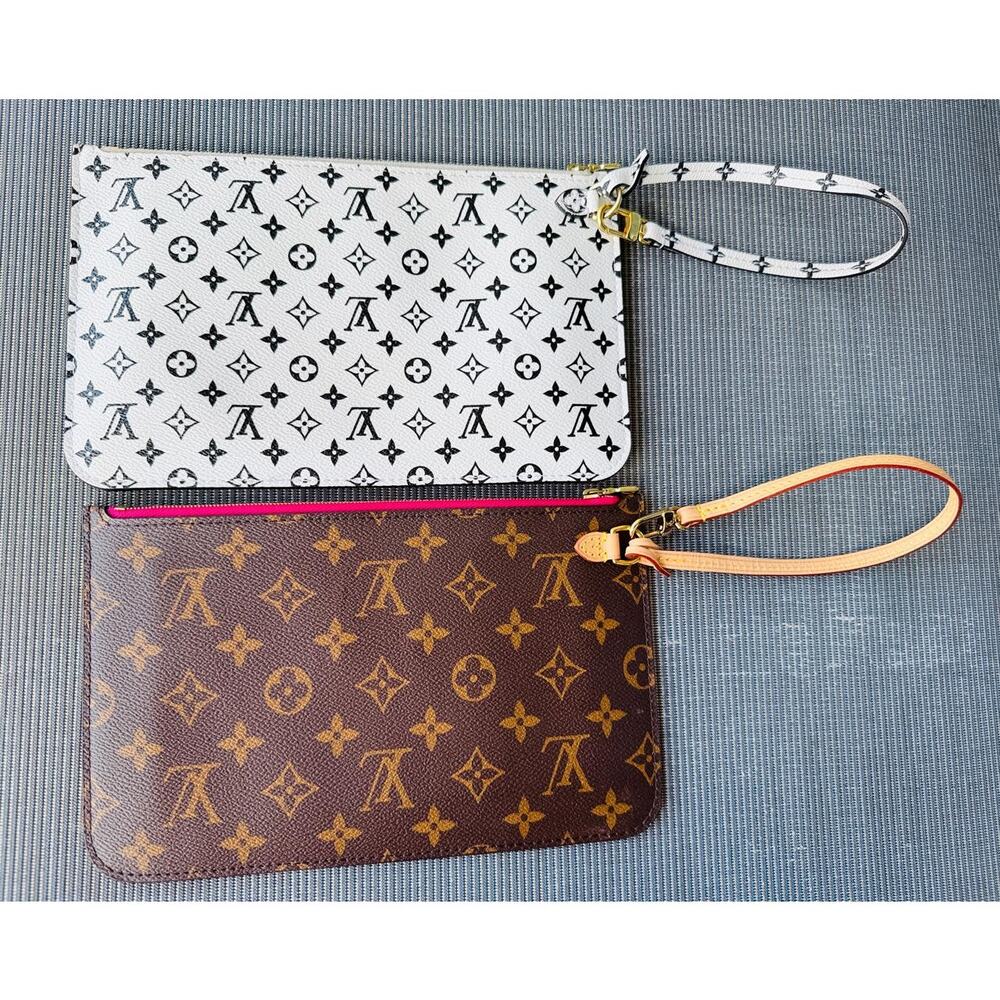 Louis Vuitton Pochette MM Black and White Pouch Wristlet Mini Monogram LTD Rare - Picture 6 of 16